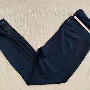 🌸3 items for $50🌸 ATHLETA compression legging with back pocket